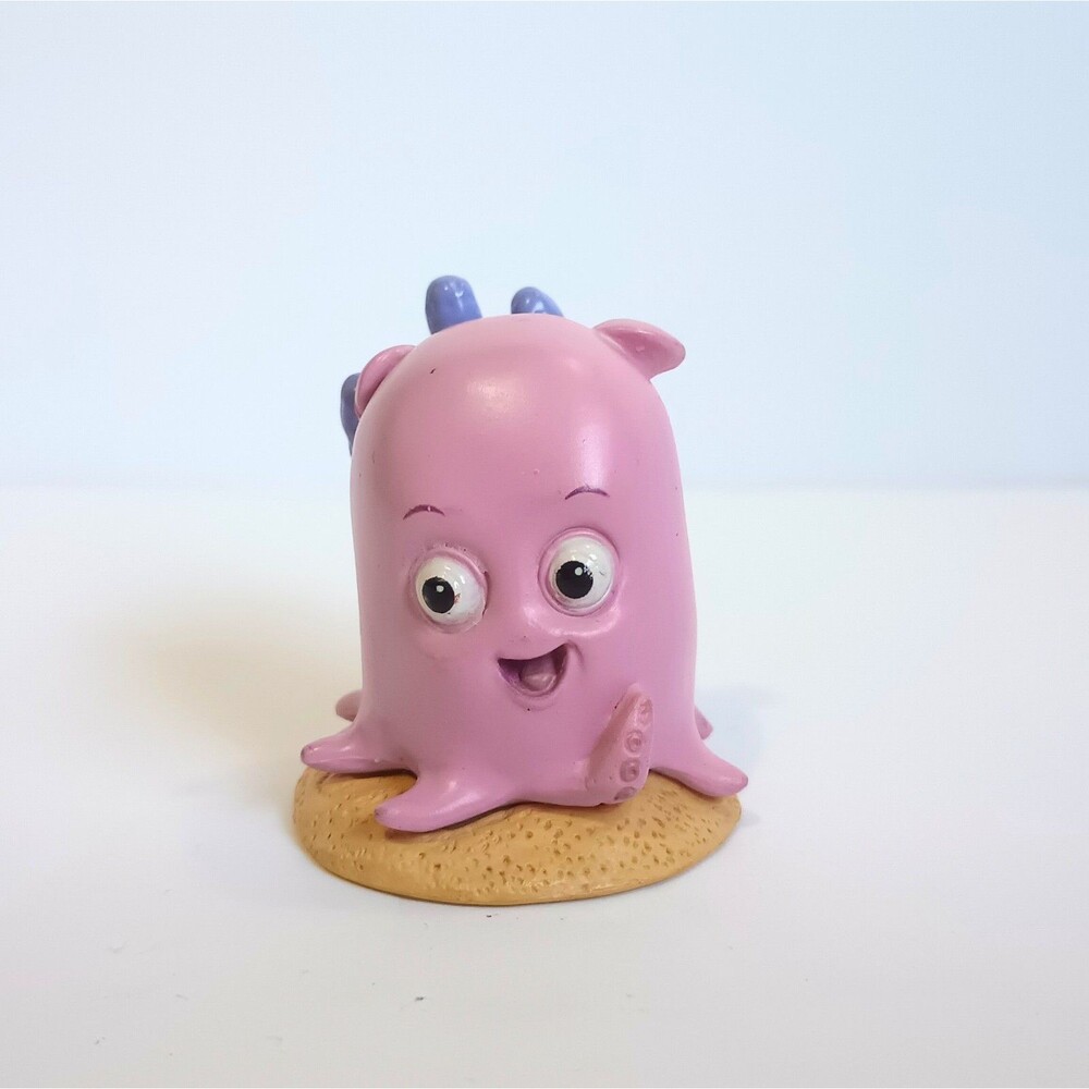 Disney/Pixar Finding Nemo Jellyfish Pearl 1.5" Collectible Mini Figure